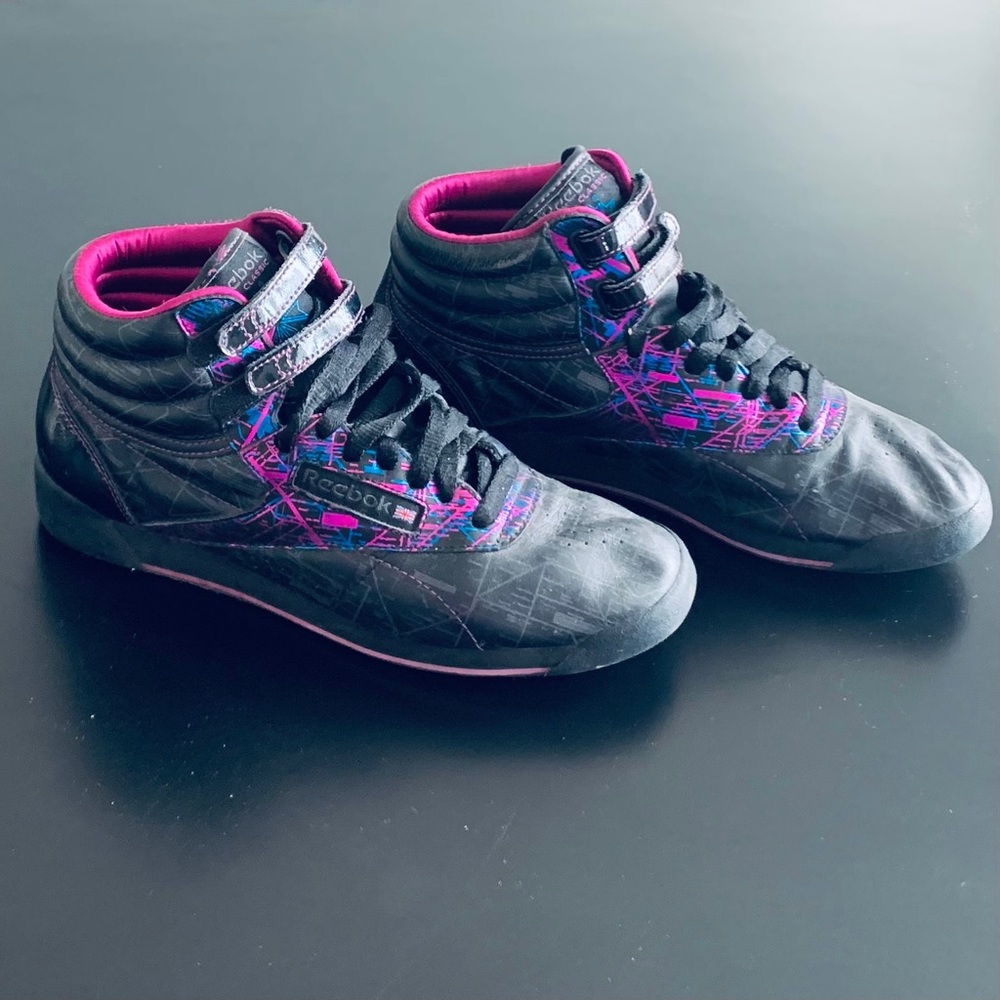 Women’s REEBOK Classic High Tops in Black metallic